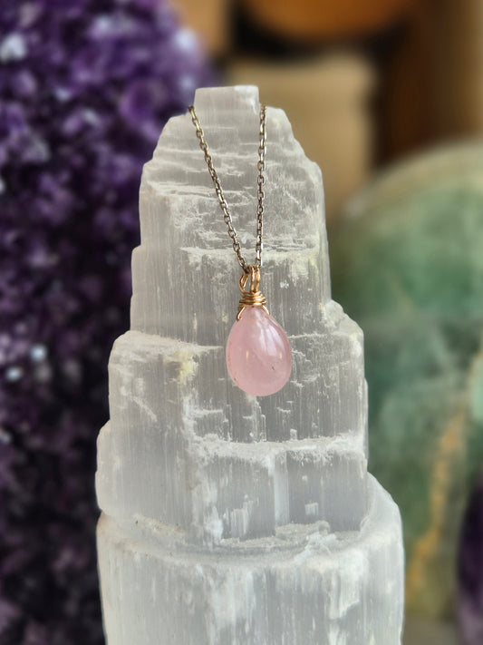 Rosenquarz Soul Bloom Halskette