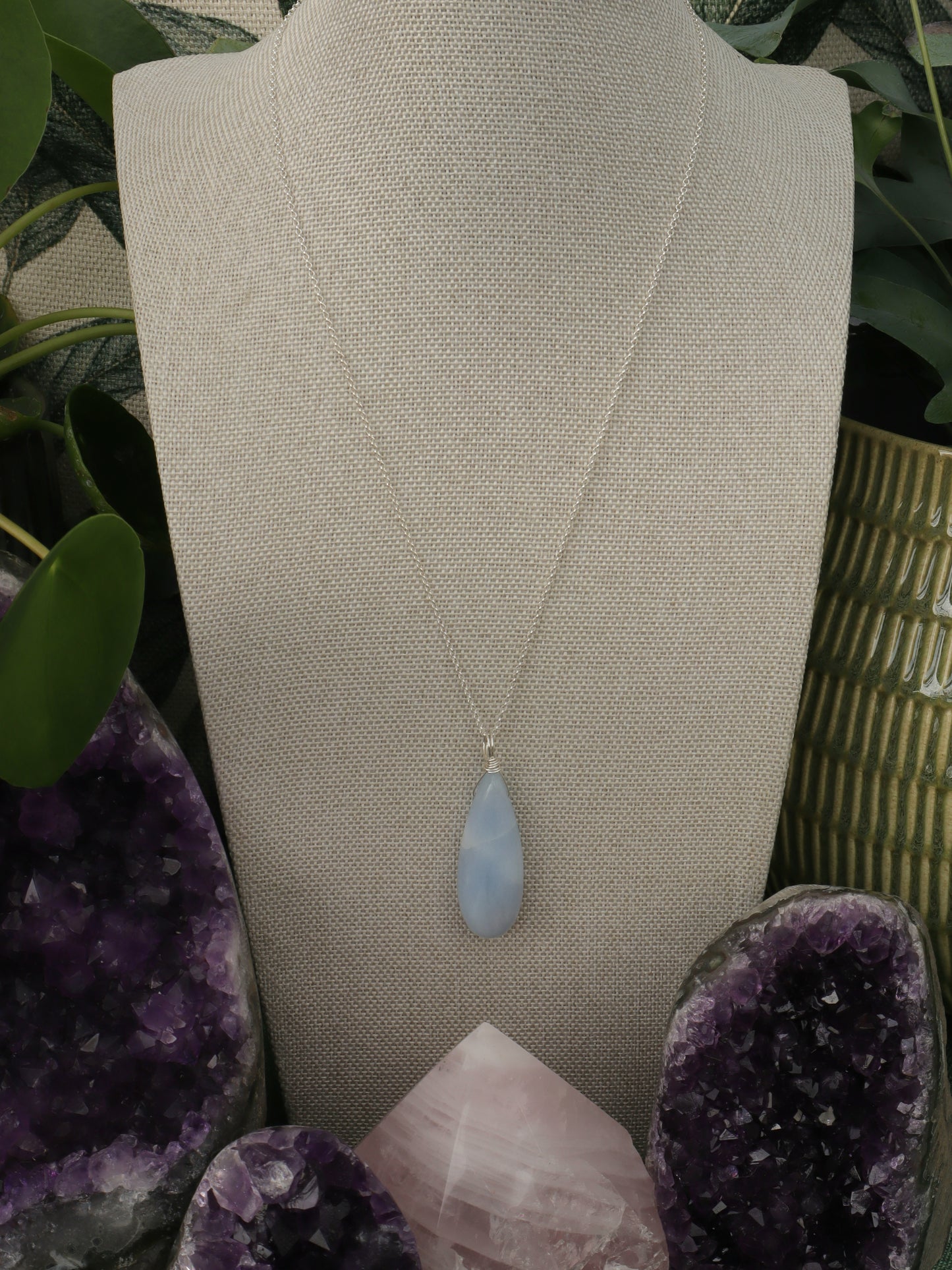 Blauer Calcit Deep Essence Kette