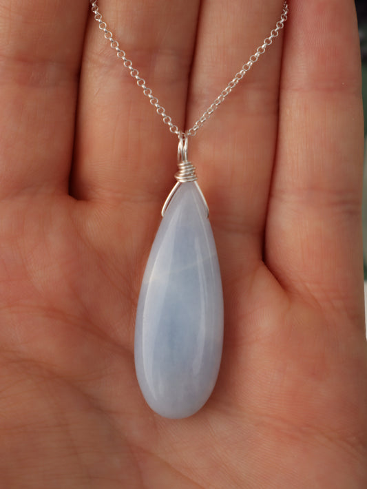 Blauer Calcit Deep Essence Kette