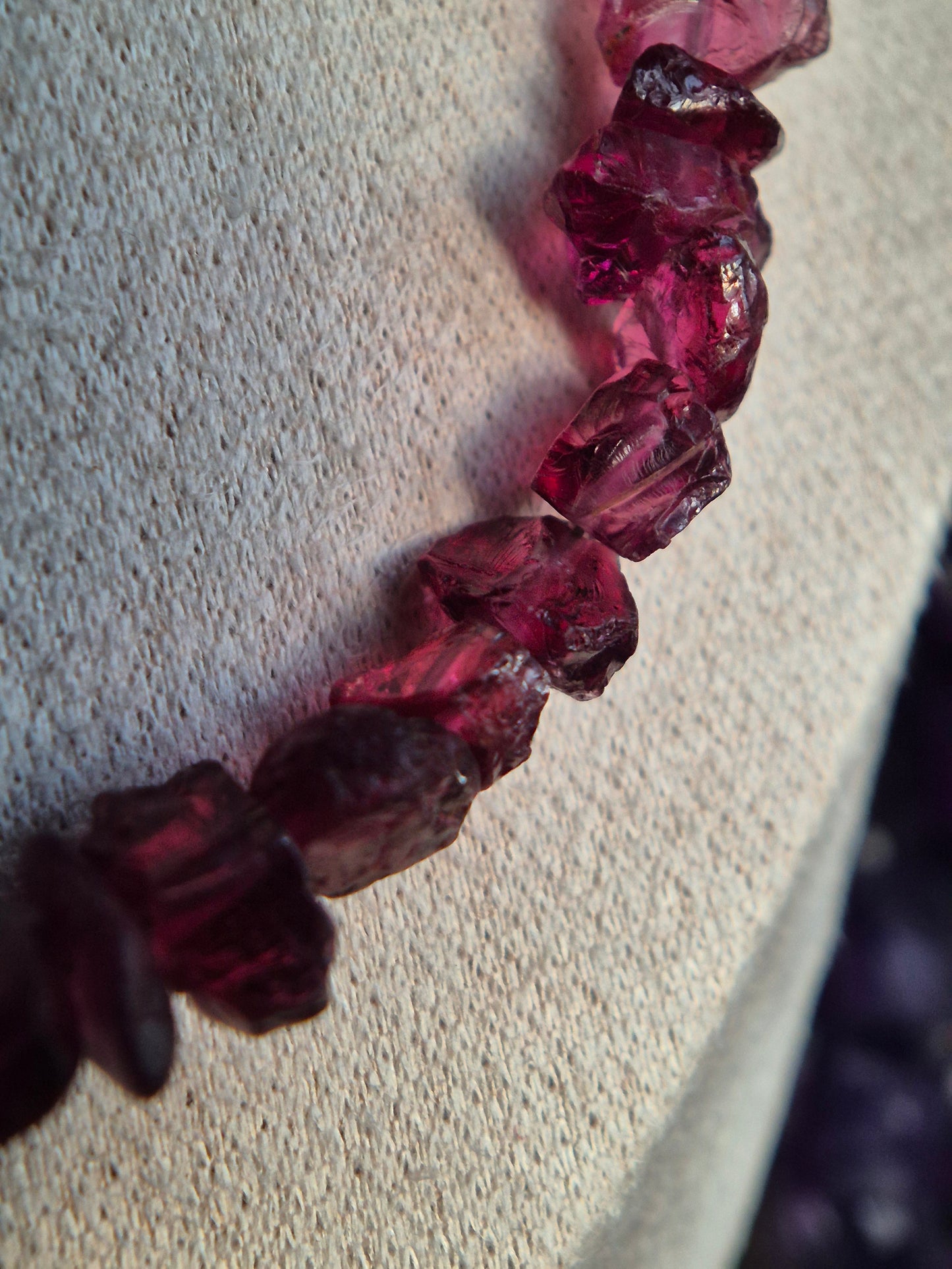 Granat Chipkette Red Veil