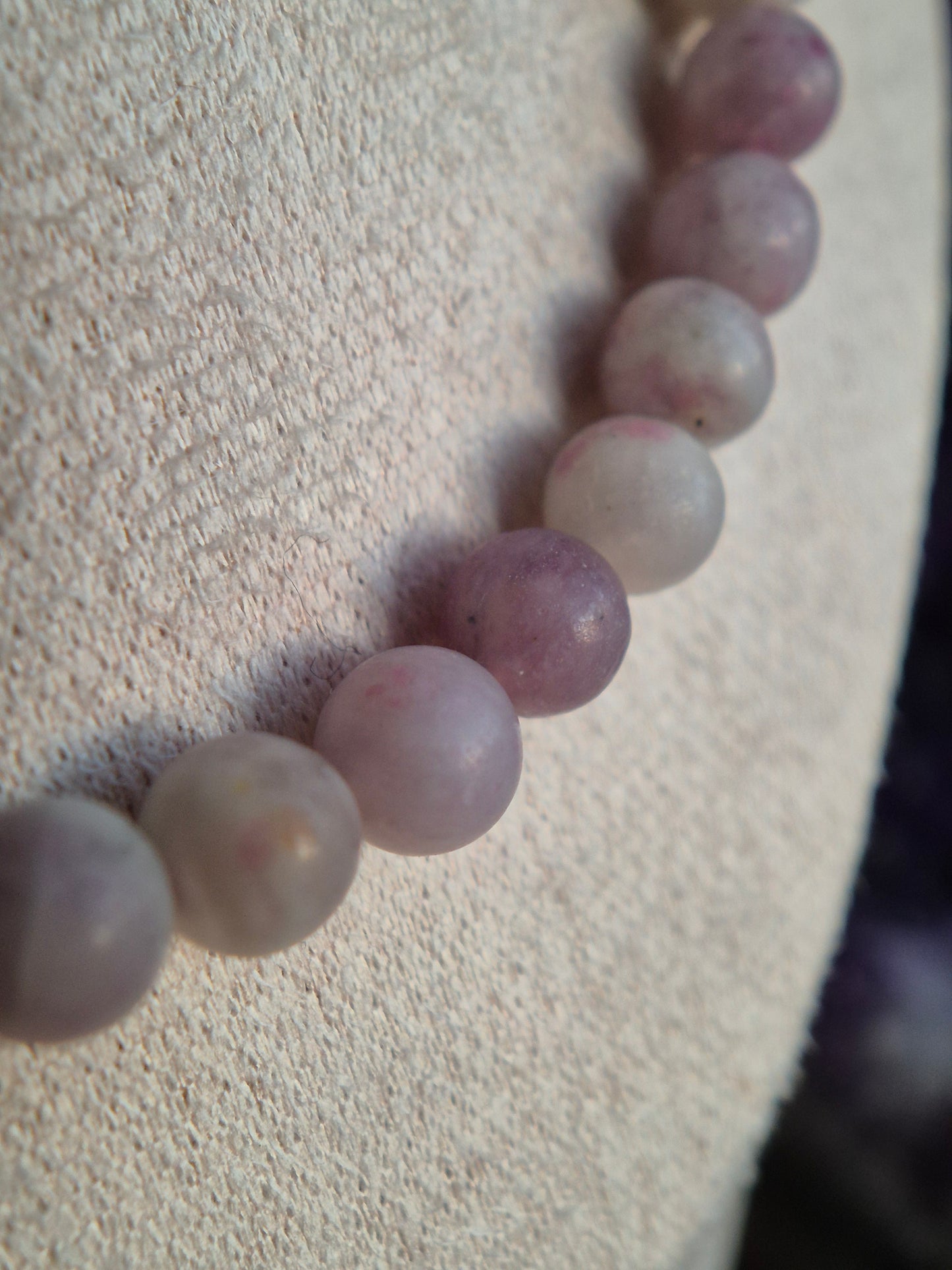 Lepidolith Kette Soft Bloom